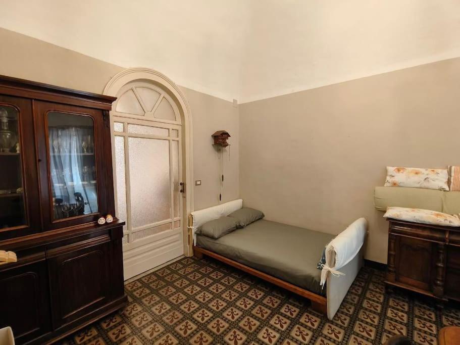Retroetnea - Appartamento In Centro Storico - Con Camere Comunicanti Catane Extérieur photo